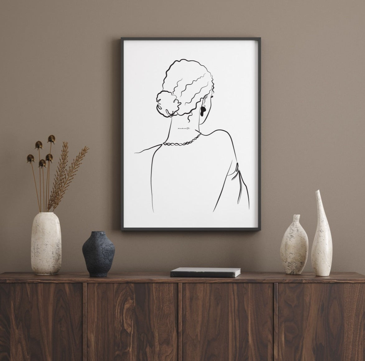 Pose for the camera, this abstract line art piece brings a sense of movement to any space. #artwork #digitalart #lineart #modernart #wallart